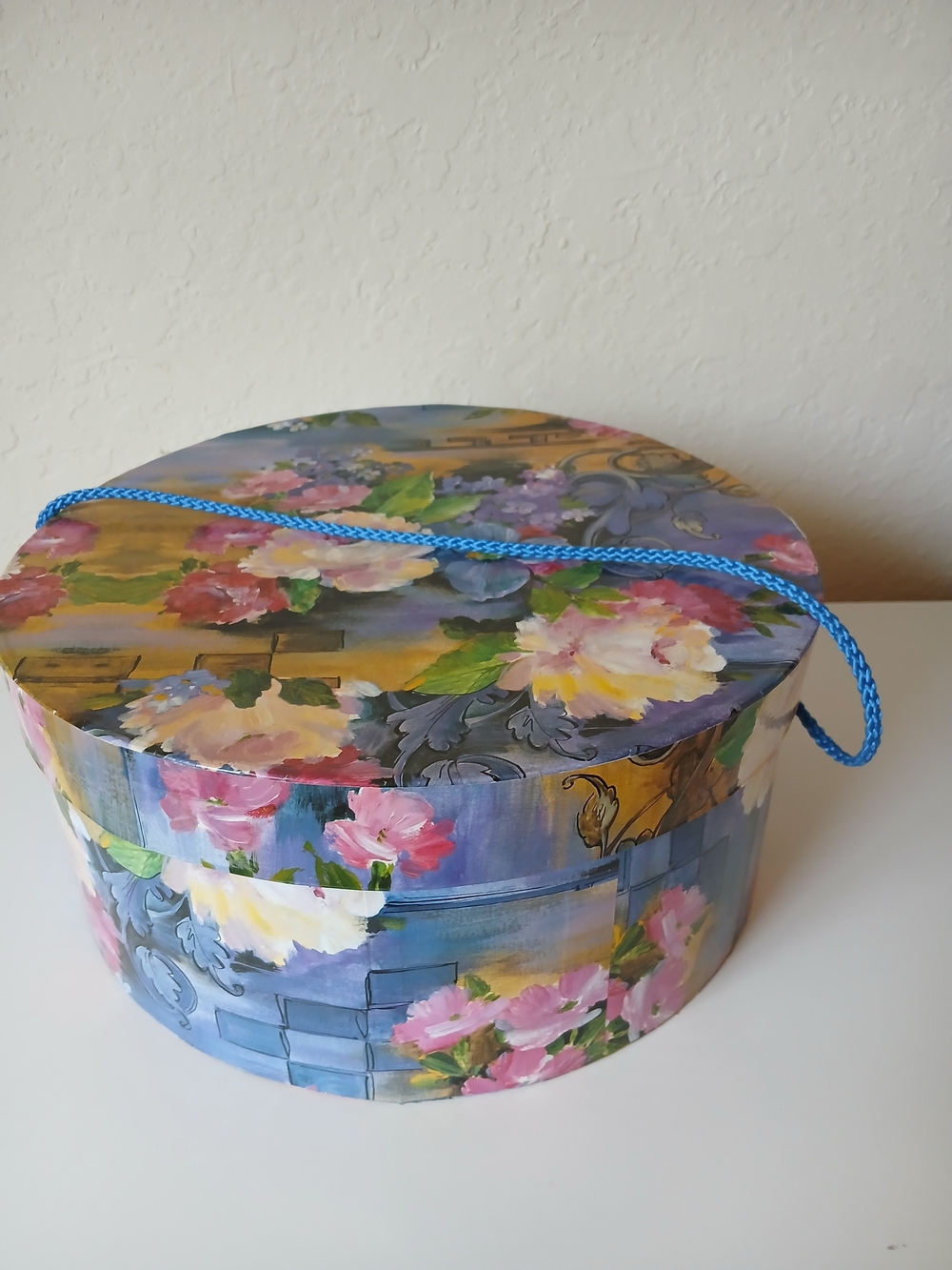 Floral Round Hat Box with Blue Rope Handle